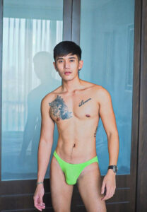 หนุ่ม-ดิษย์ธนา-13 หนุ่ม-ดิษย์ธนา-สีเขียว