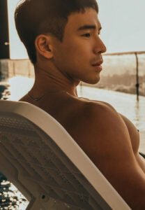 Ashton-หล่อมาก