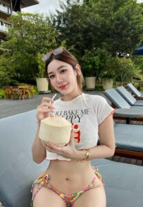 Malin-Sae-lim-มะพร้าว