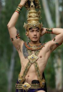 แม็กกี้-ภาคิน-ฮอต