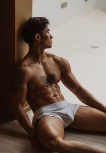 WingHong-Tang-หล่อมาก