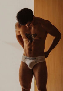 WingHong-Tang-เท่มาก