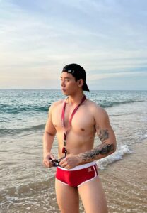 คูมปลาวาฬ-ทะเล