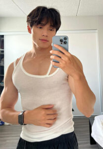 Yu-Duanqian-ขาว