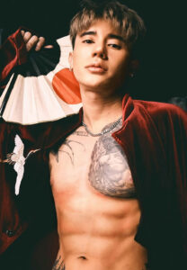 Thinnakrit-Teerachat