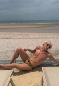 ไบรอัน-ตัน5 ไบรอัน-ตัน-ทะเลทราย