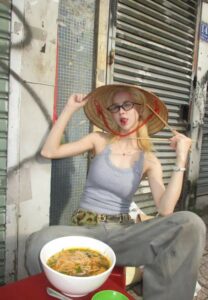 Hannah 4EVE-011-Charming