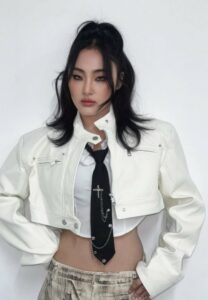 Punch 4EVE-016-Lovely