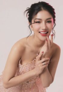 แพรวพราว-แสงทอง