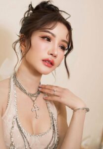 แพรวพราว-แสงทอง