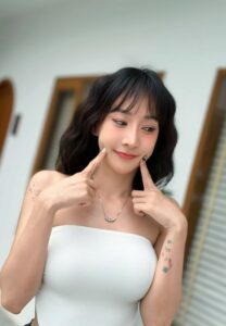 Nitvara-Sirikulprapawong-011-Charming