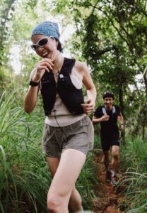 พลอย-หอวัง