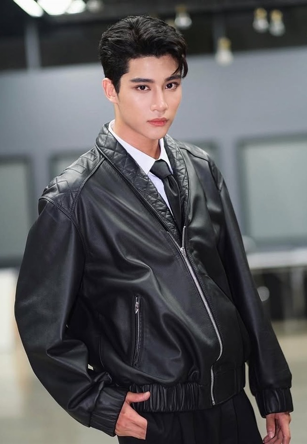 นักแสดงหนุ่มจากลพบุรีกับงานเดินแบบและถ่ายแฟชั่น